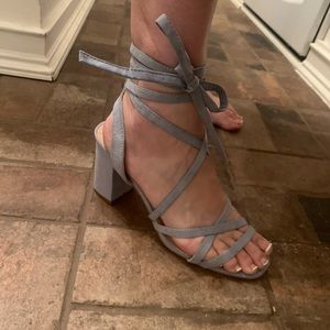 Lulus women’s 8 1/2 strappy wedge heels in a light blue
